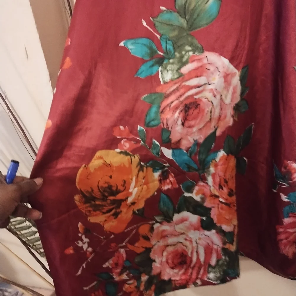 Floral Kimono red Womens Robe Sizes From XL ,XXL OR XXXL‎ Missing The Belt